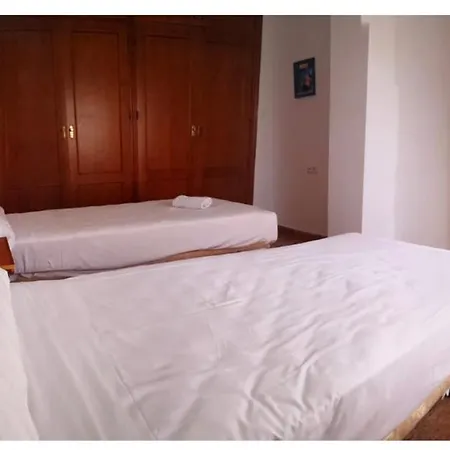 5 Bed Family With Pool Сasa de vacaciones *
